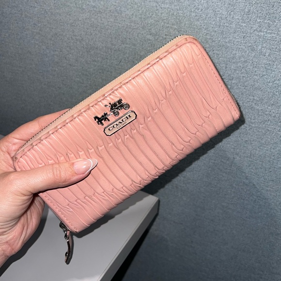 Coach Madison Pink Gathered Leather Continental Zip Wallet - Picture 1 of 16